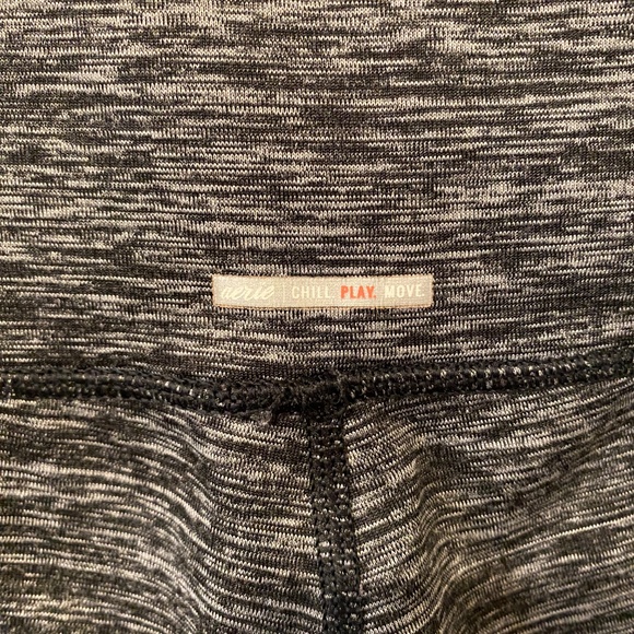 Aerie Chill. Play. Move High Rise Leggings – Gray Space Dye – Size M - Picture 2 of 4